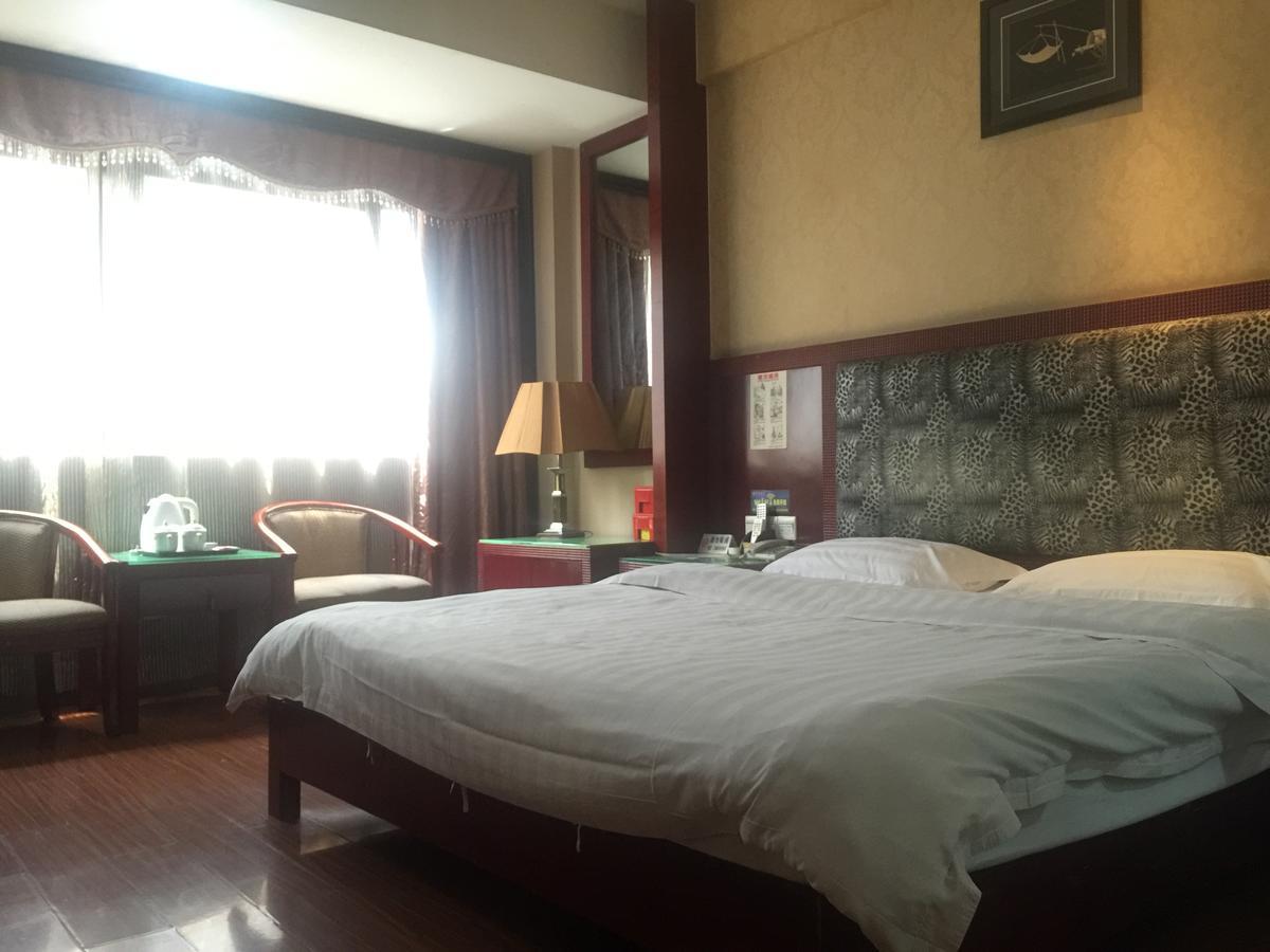 อี้เล่อ โฮเต็ล Hotel กวางโจว ภายนอก รูปภาพ