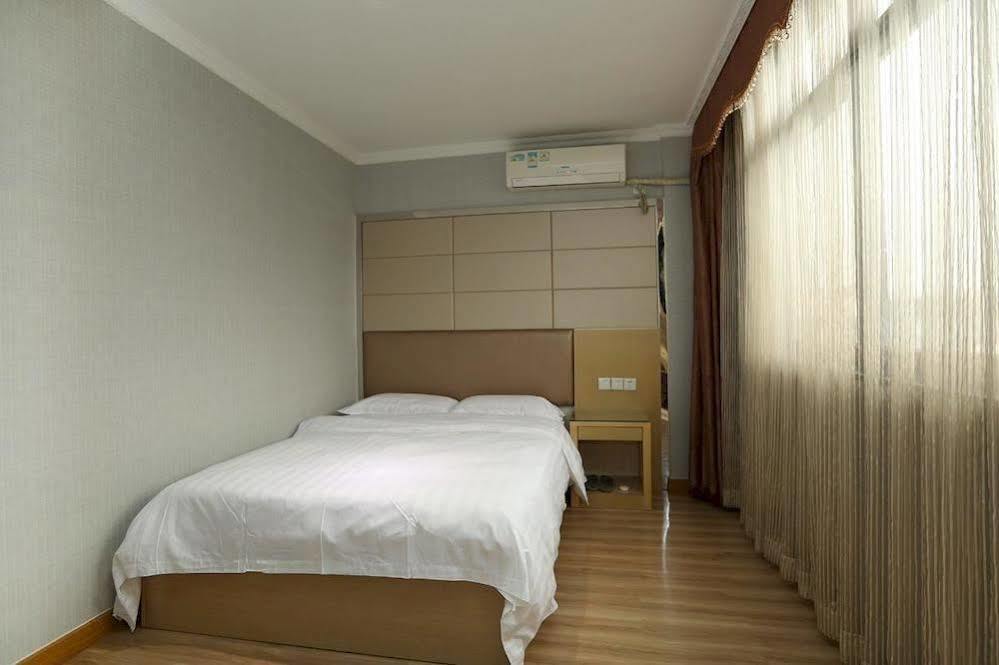 อี้เล่อ โฮเต็ล Hotel กวางโจว ภายนอก รูปภาพ